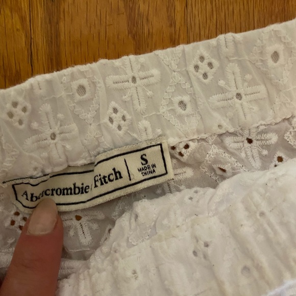 Abercrombie Off the shoulder cropped top - Picture 3 of 3